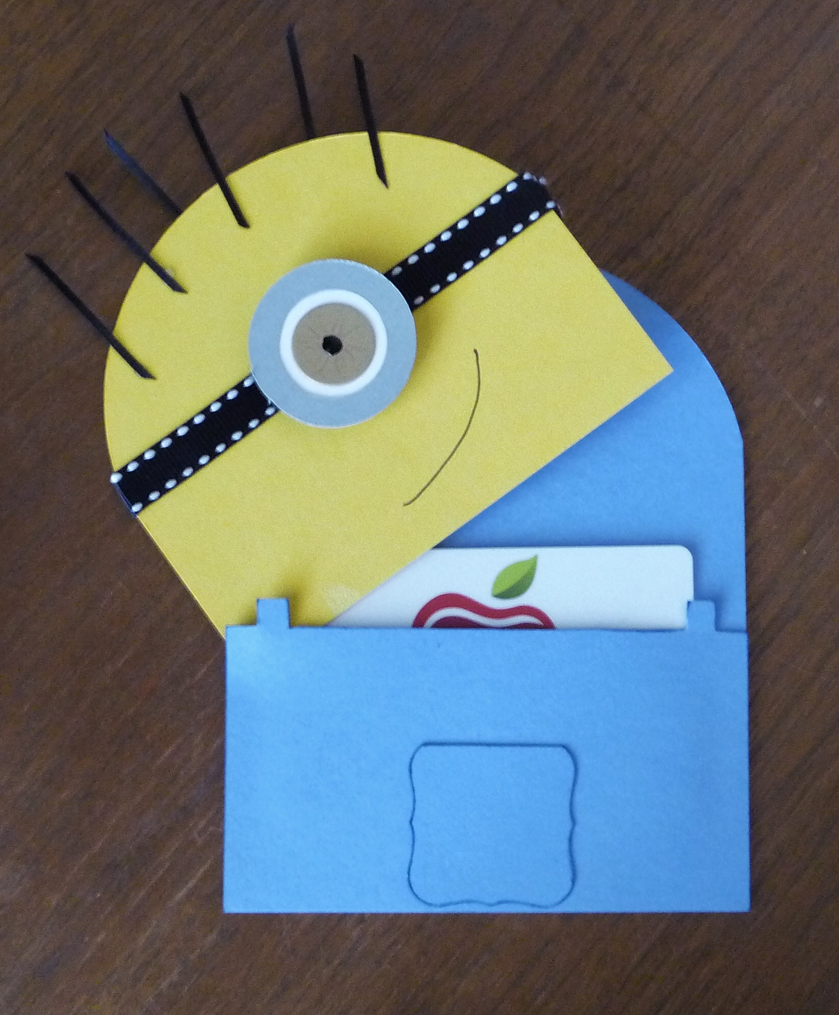 Minion Gift Card Holder – Cards and Candles in Progress